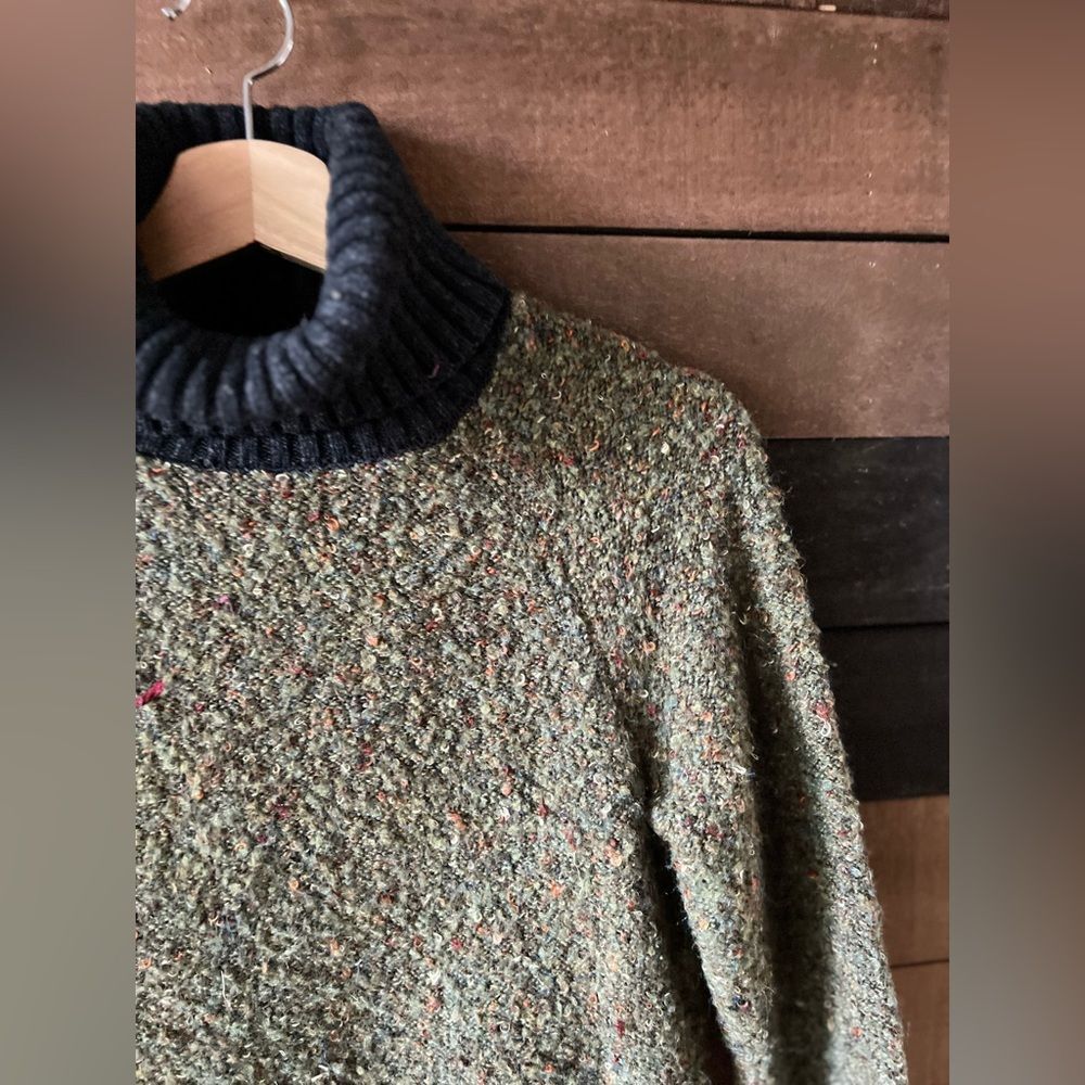 Cynthia Rowley Women's Green Speckled Wool Blend Knit Turtleneck Sweater - Picture 5 of 9